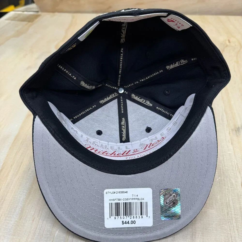 NEW California Golden Seals Mitchell Ness Liberty Fitted Cap Black White 7 1/4